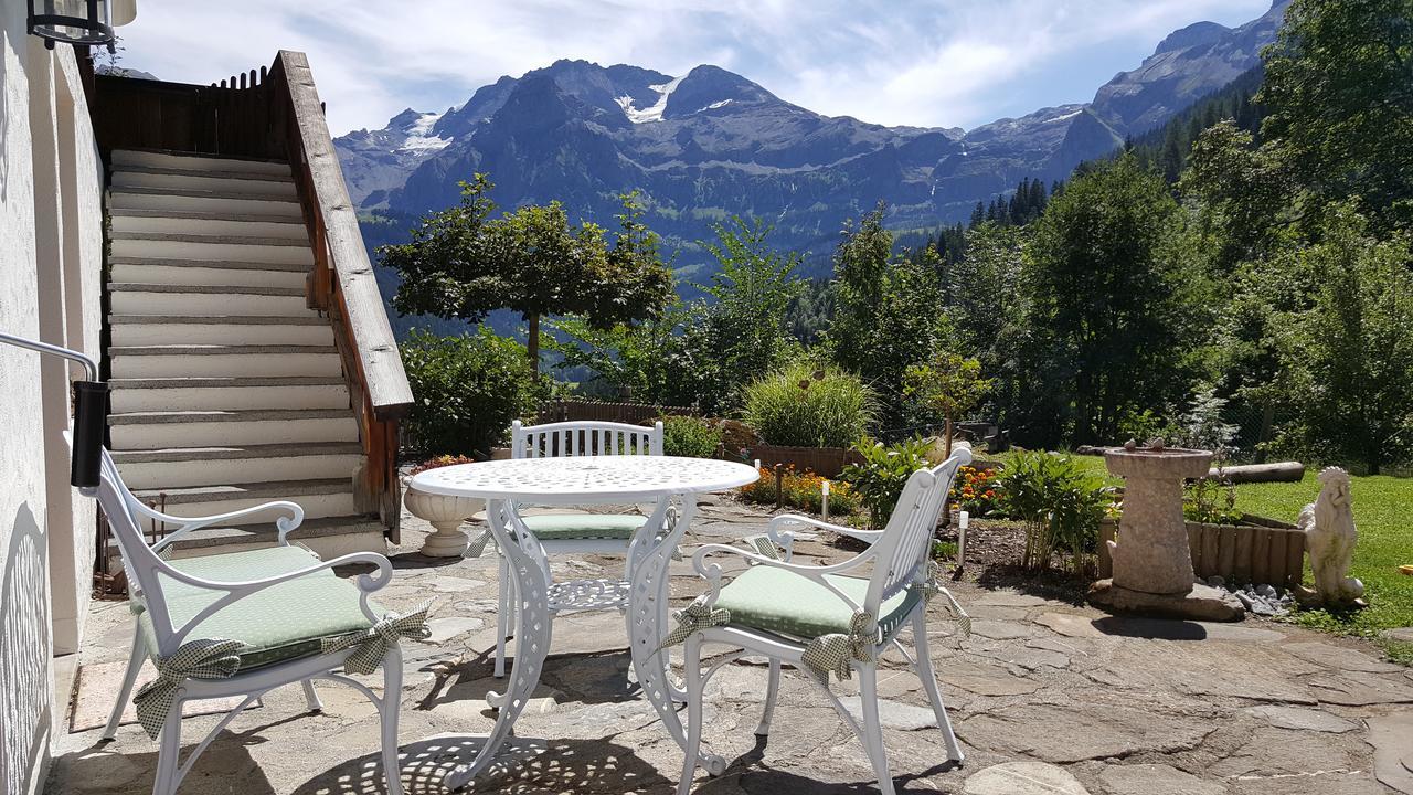 Bed and Breakfast Bergluft Lenk Exteriér fotografie